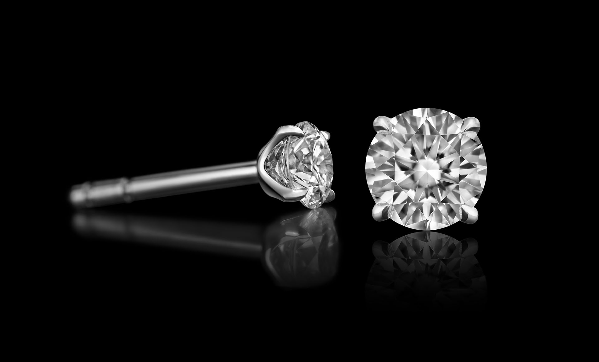 Quasar No.1 is a perfect example of stud earrings