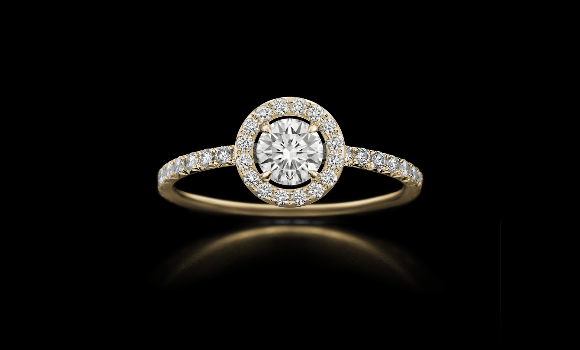 Orbit No.5 - diamond ring with centrestone yellow gold