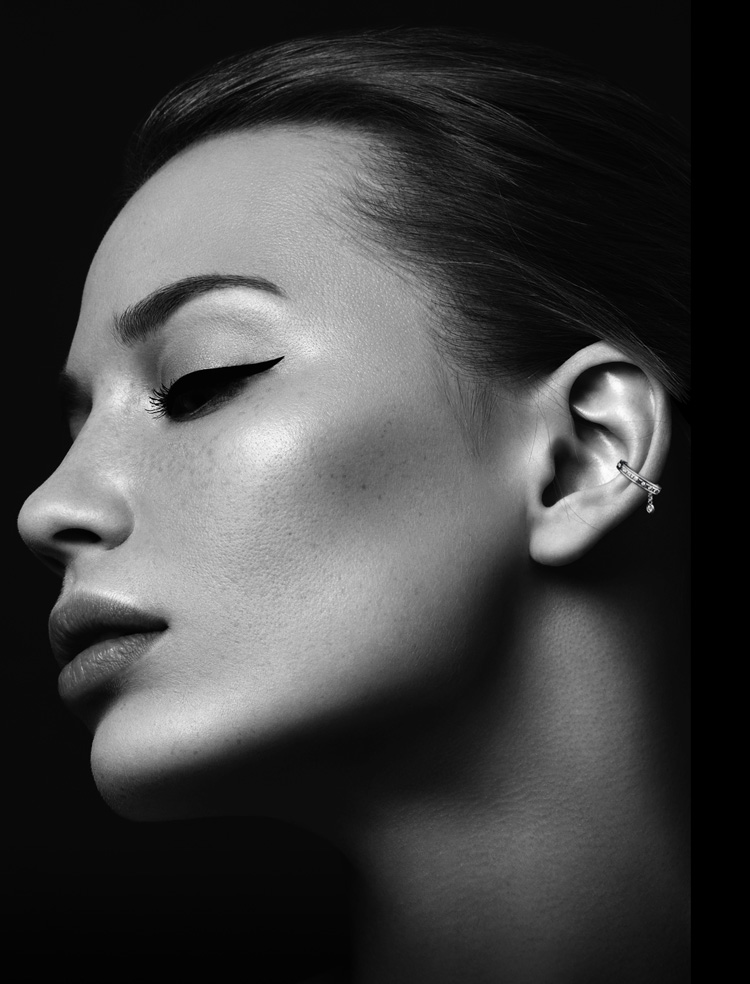 Montluc Diamond Earring Cuff No.2 on Model